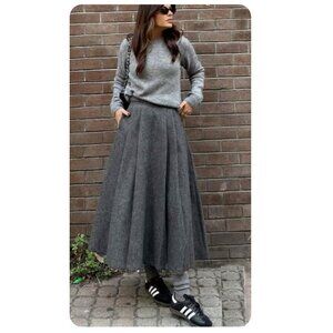 Evan Picone Wool Charcoal Grey Pleated A-Line Skirt Size 8 Full & Flowy